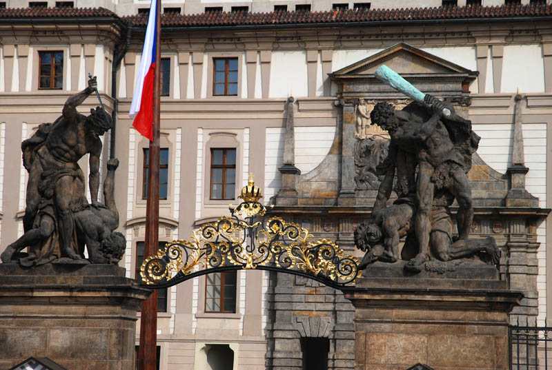 Praga - Plaza Hradcanske Namesti