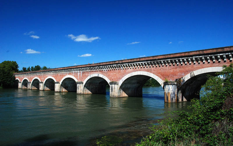 Puente-canal del Cacor sobre el Tarn
