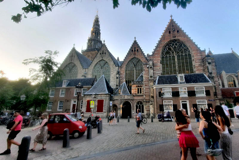 Amsterdam - Oude Kerk (Iglesia vieja)
