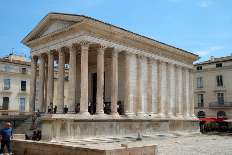 Nîmes - Maison Carrée